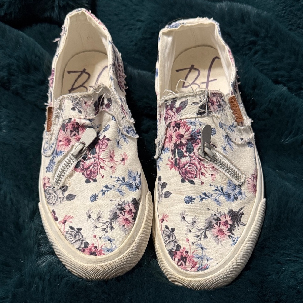 Floral Canvas Women's Flats